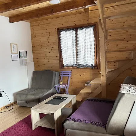 アパート Milekic *